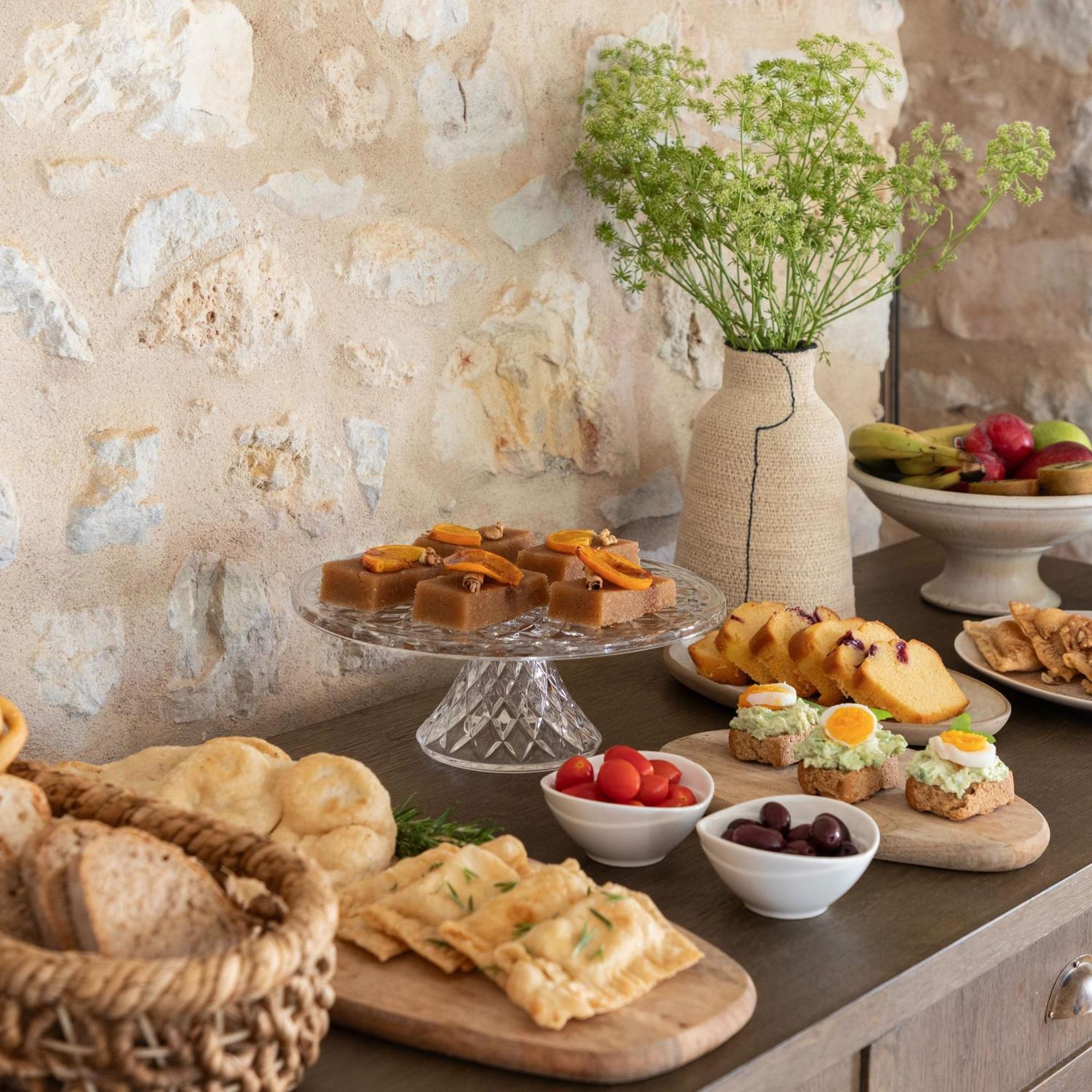 Korona Boutique Hotel Итилон Экстерьер фото
