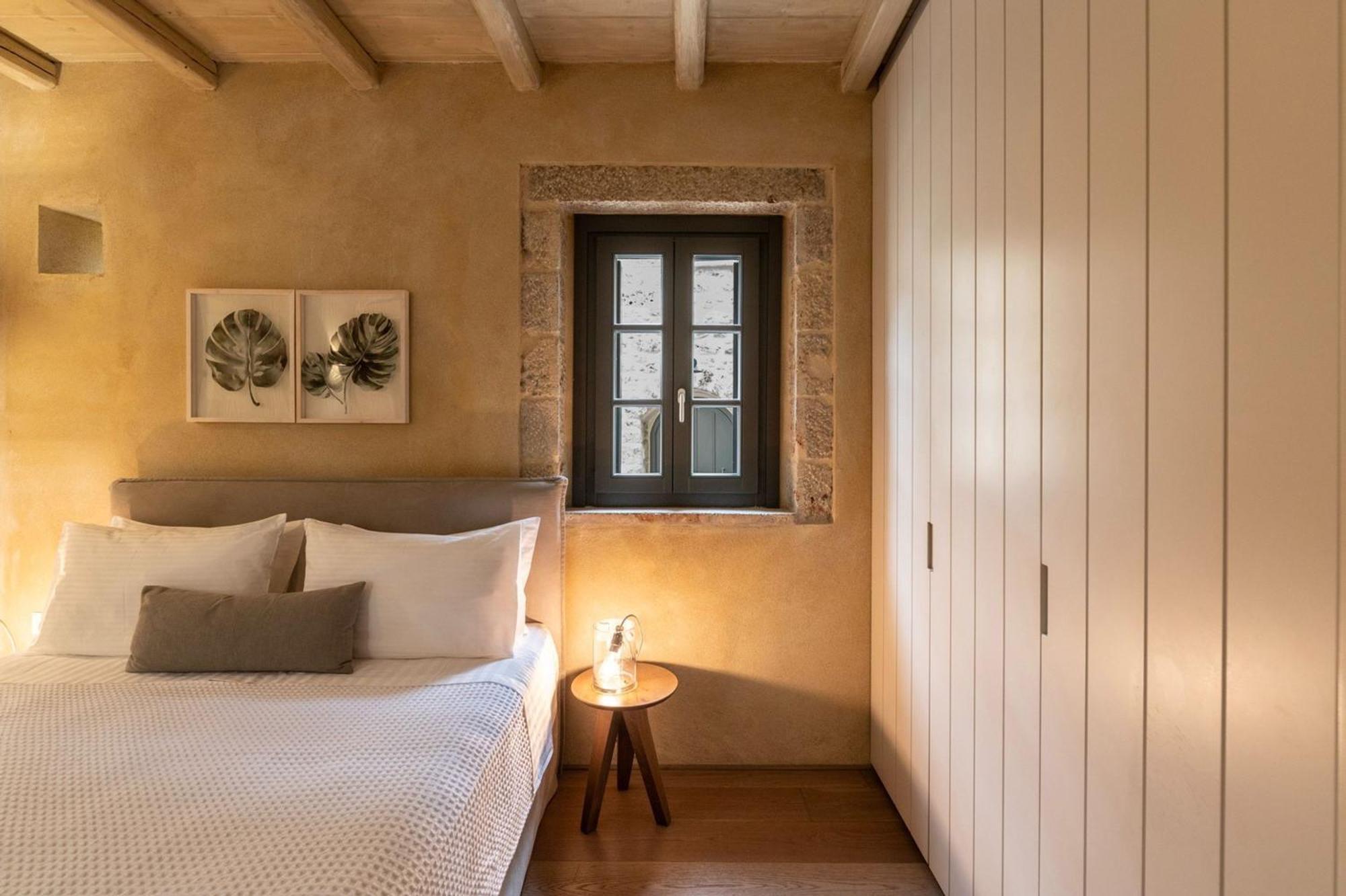 Korona Boutique Hotel Итилон Экстерьер фото