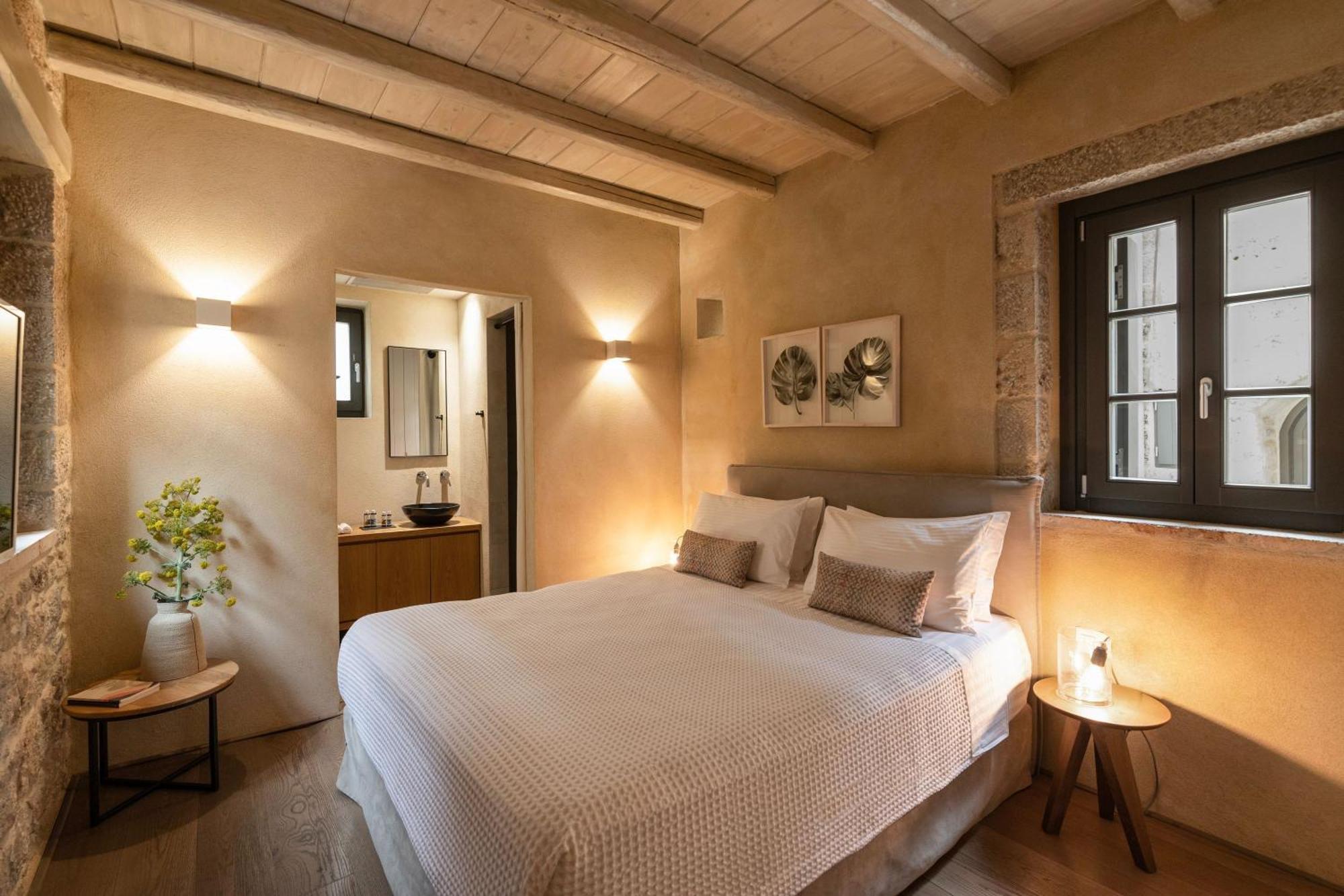 Korona Boutique Hotel Итилон Экстерьер фото