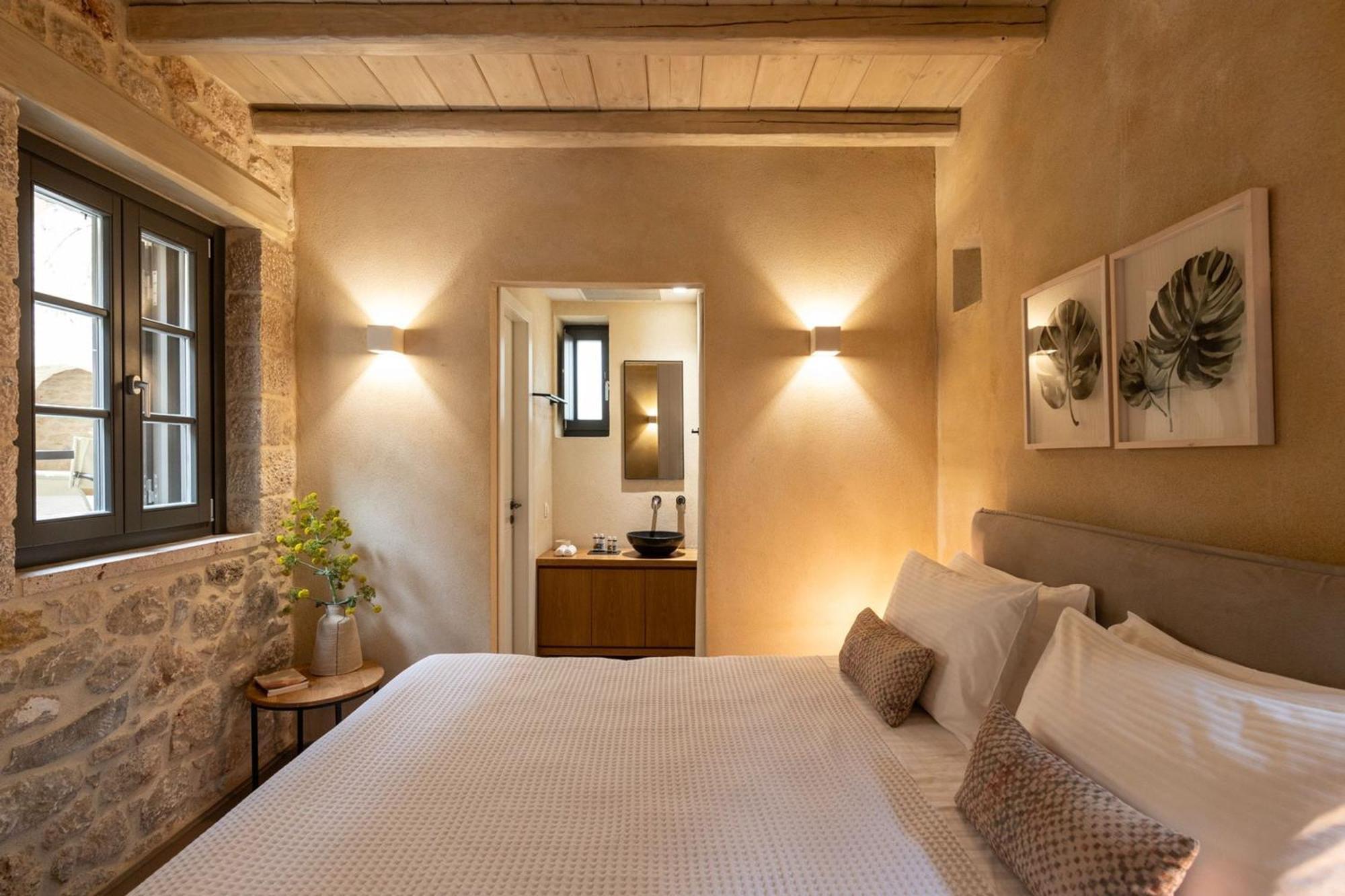 Korona Boutique Hotel Итилон Экстерьер фото