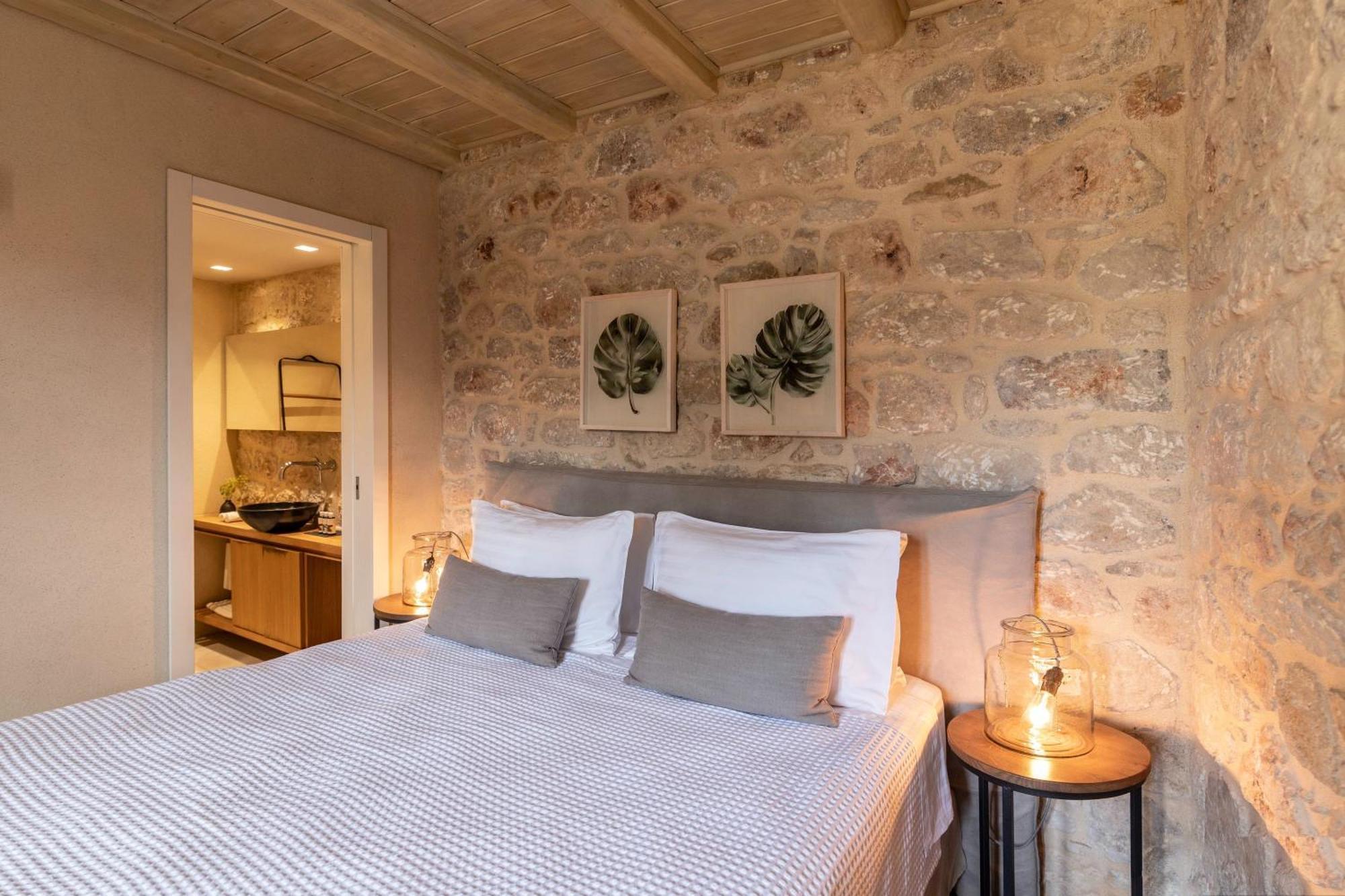 Korona Boutique Hotel Итилон Экстерьер фото