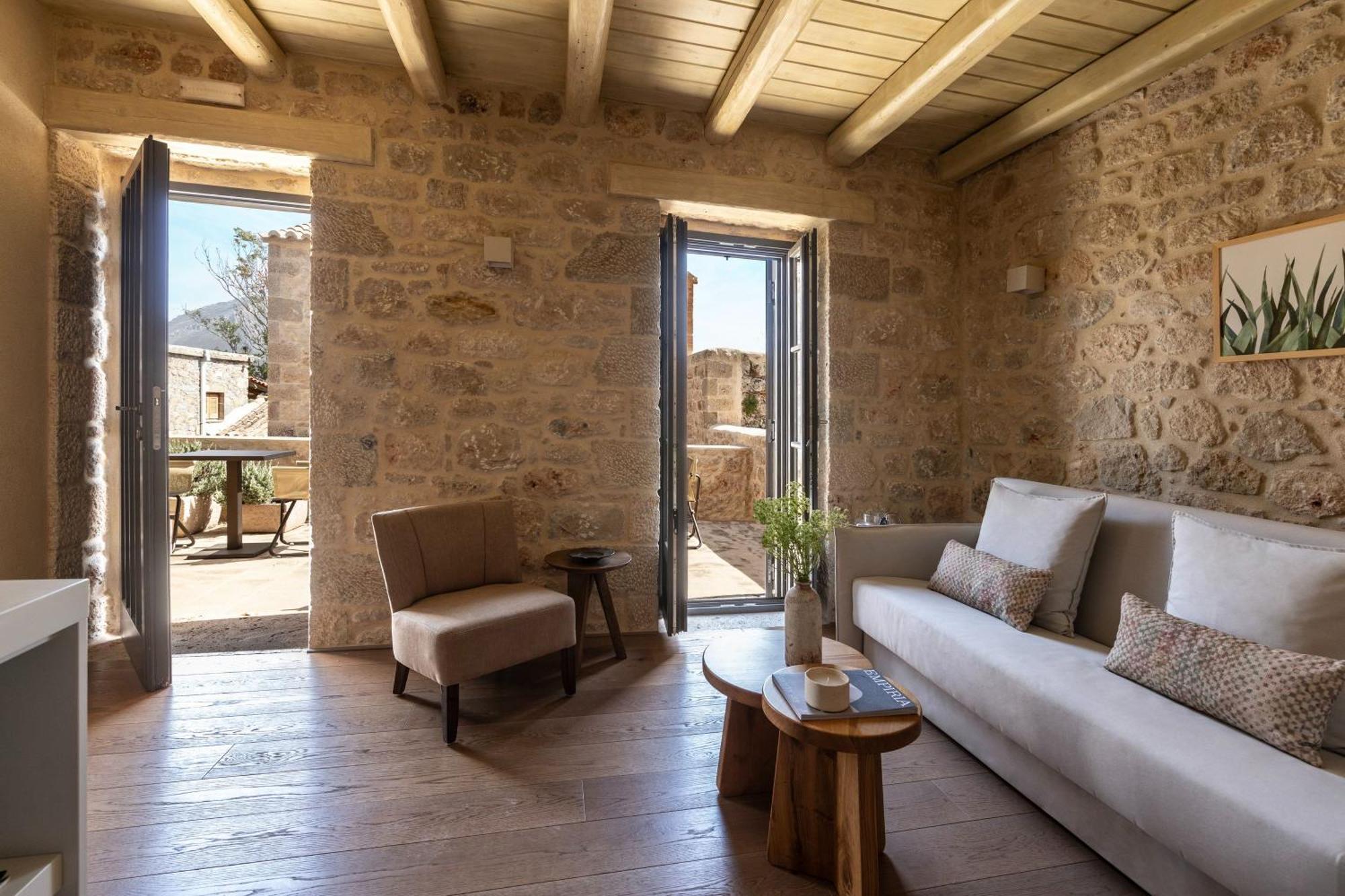 Korona Boutique Hotel Итилон Экстерьер фото