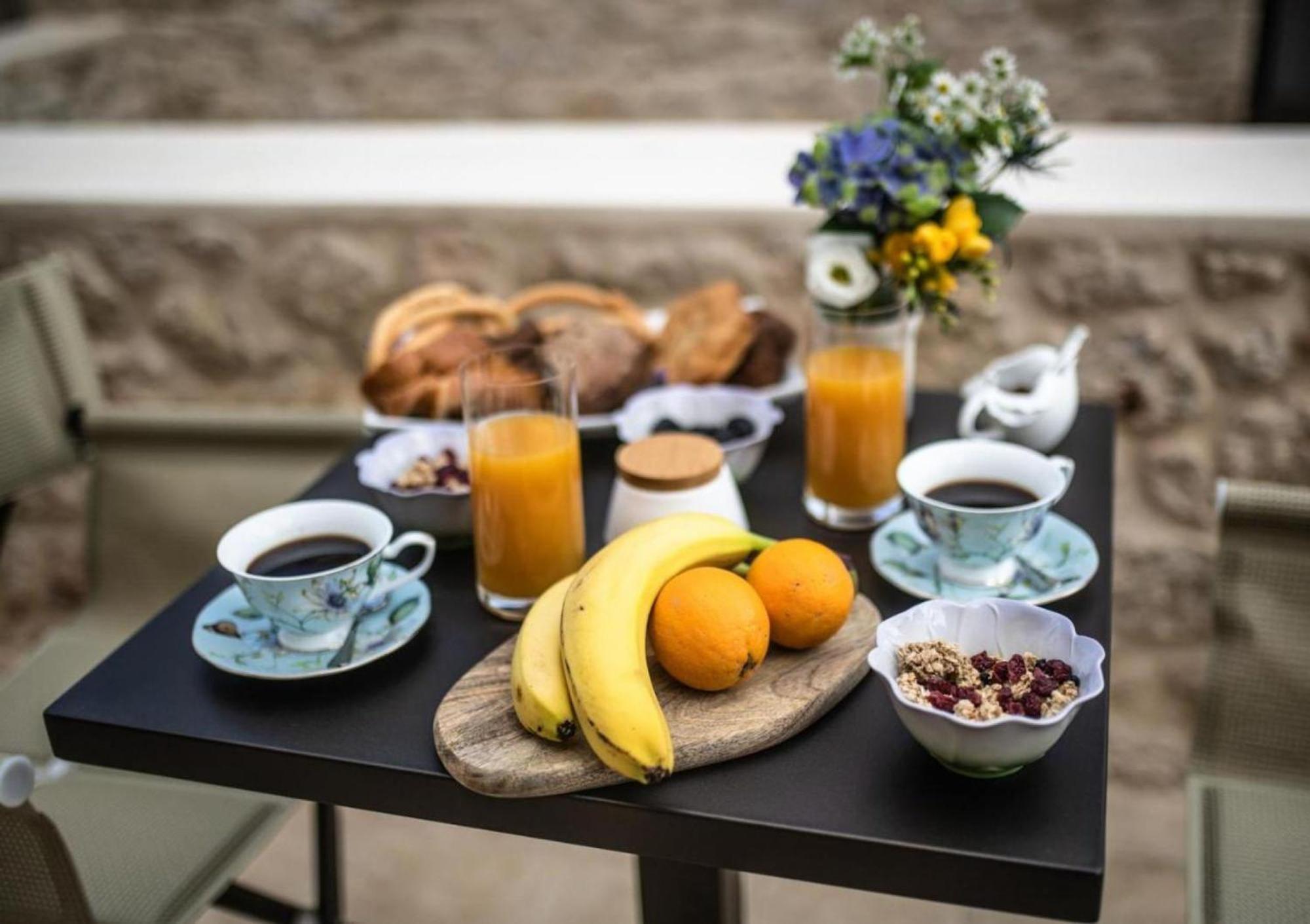 Korona Boutique Hotel Итилон Экстерьер фото