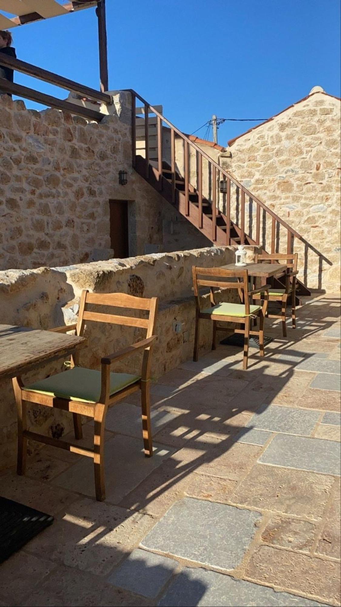 Korona Boutique Hotel Итилон Экстерьер фото